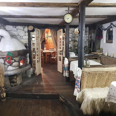 Casuta Din Povesti Hotel Arada Luaran gambar