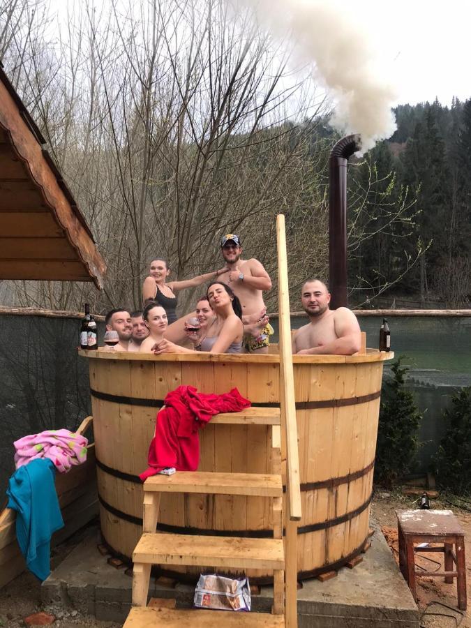 Casuta Din Povesti Hotel Arada Luaran gambar