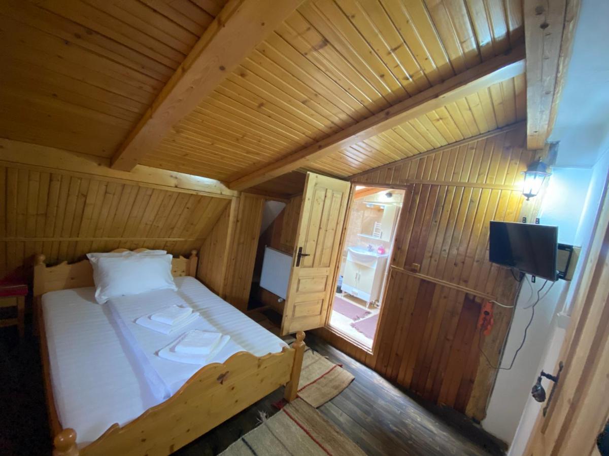 Casuta Din Povesti Hotel Arada Luaran gambar