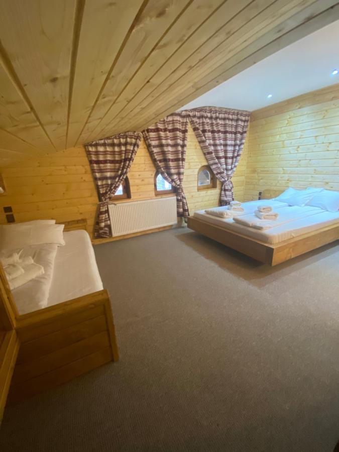 Casuta Din Povesti Hotel Arada Luaran gambar