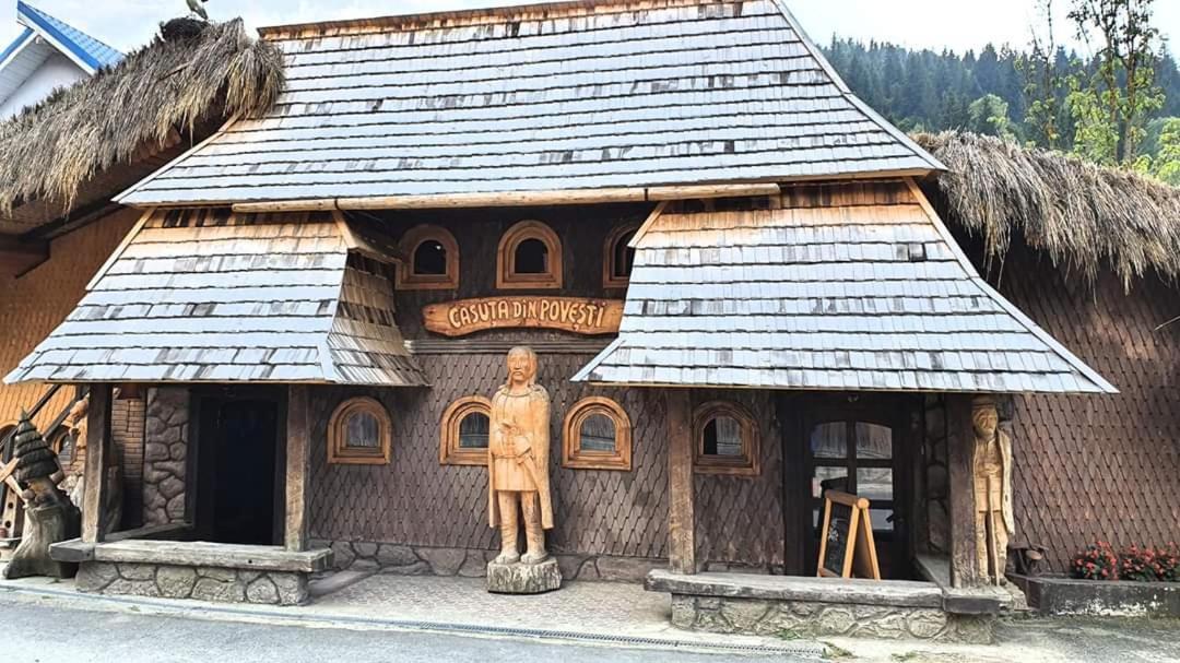 Casuta Din Povesti Hotel Arada Luaran gambar